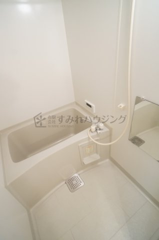 ヴェルドミール栄根の浴室