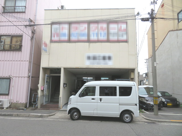 大阪市旭区高殿１丁目のビルの外観