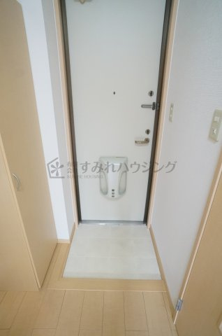 ヴェルドミール栄根の玄関