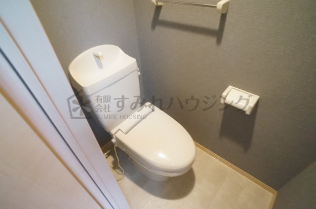 ヴェルドミール栄根のトイレ