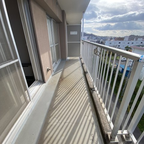 ティアラ高砂ハイツのバルコニー