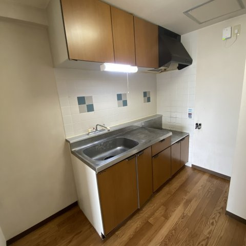 ティアラ高砂ハイツのキッチン