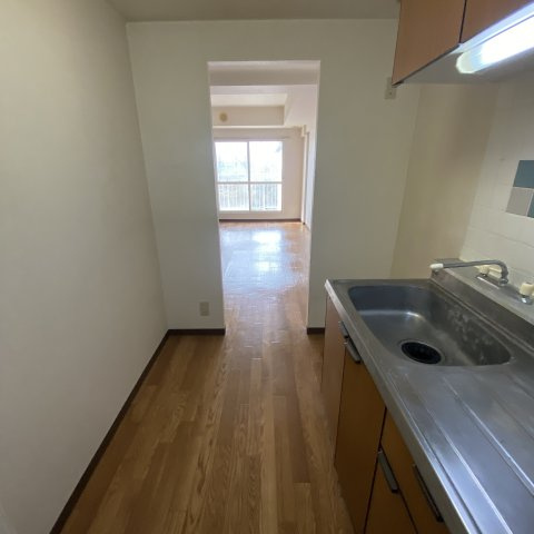 ティアラ高砂ハイツのキッチン