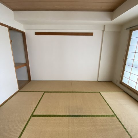 ティアラ高砂ハイツの和室