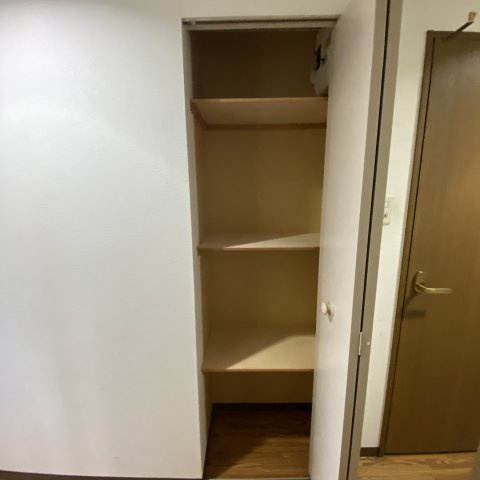 ティアラ高砂ハイツの収納