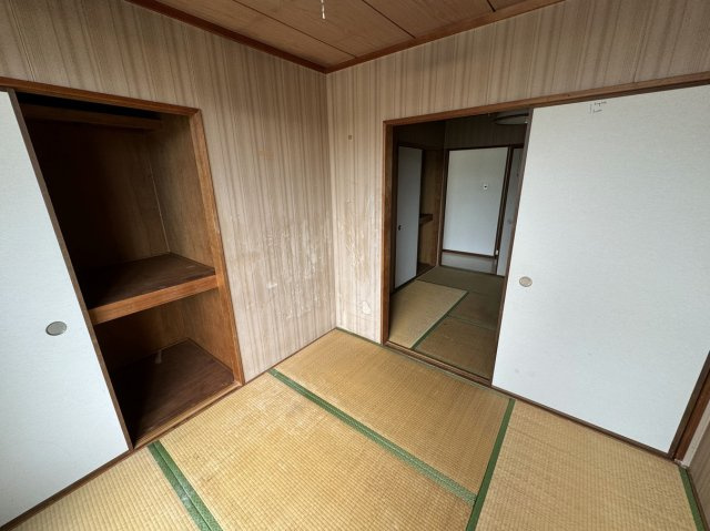 津崎アパートBの和室