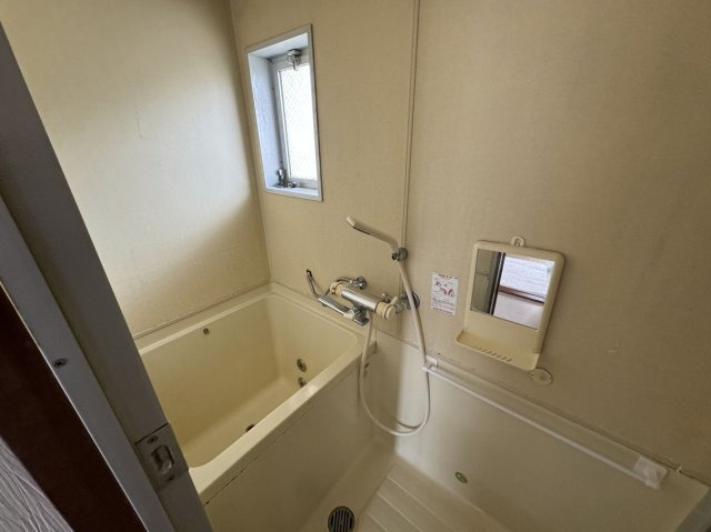 津崎アパートBの浴室