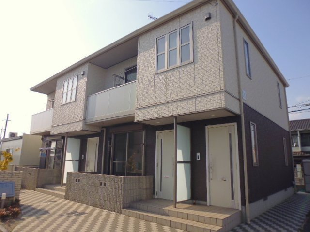 アローゼAの外観