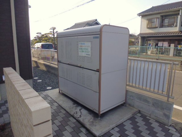 アローゼAのその他共用部分|敷地内ゴミステーション