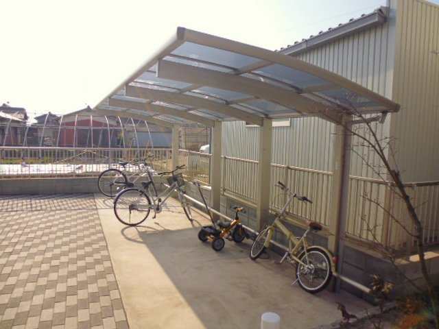 アローゼAのその他共用部分|駐輪場