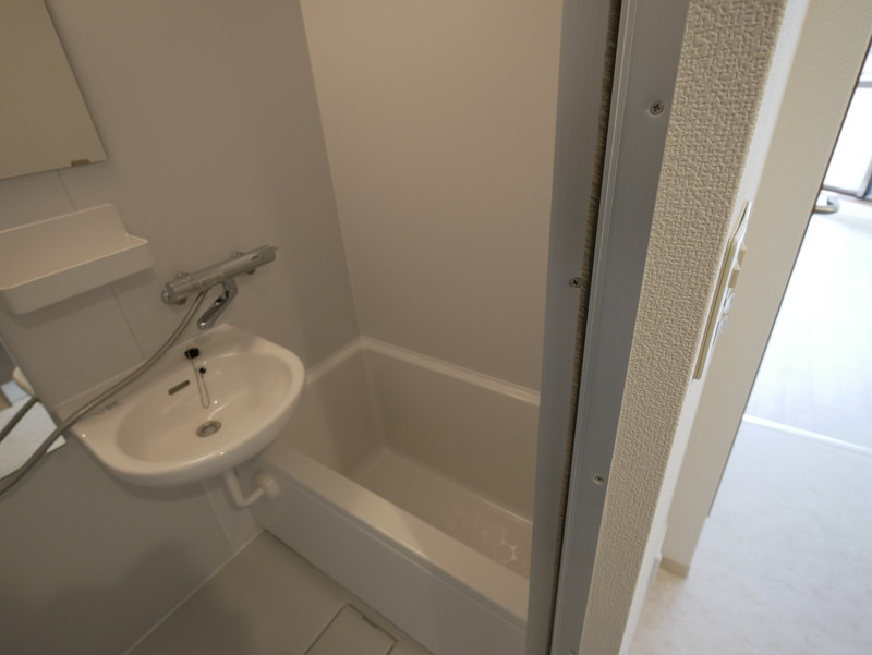 キャニオンテラスⅢの浴室|セパレート改装部屋