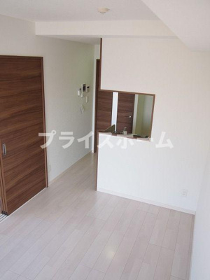 【居間・リビング】 | FLOWER HILLS大楠　HPに初期費用掲載「プライスホーム」で検索！