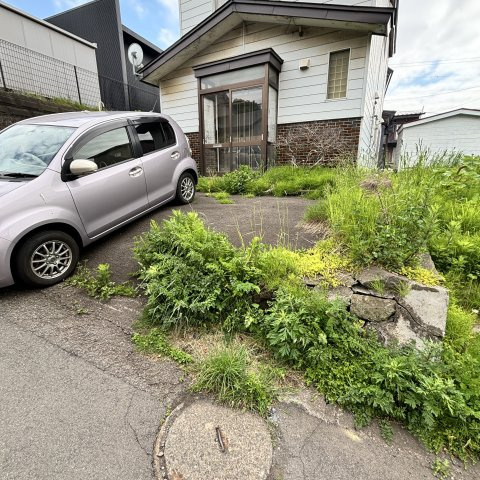 室蘭市みゆき町2丁目2-6の駐車場