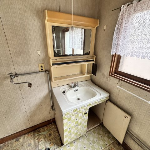 室蘭市みゆき町2丁目2-6の独立洗面台