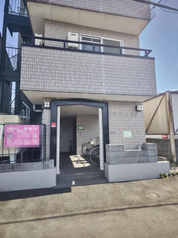 スリーフィールドのエントランス|エントランスです