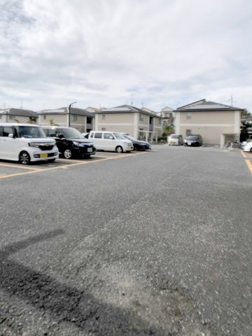 リビングタウン狭山池の駐車場