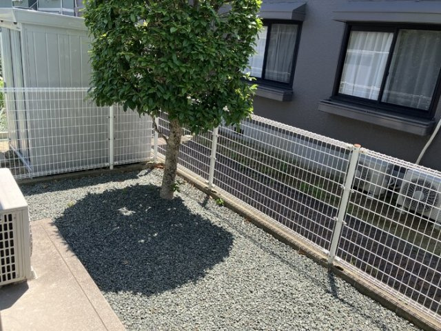 熊本市南区平成１丁目のアパートのバルコニー