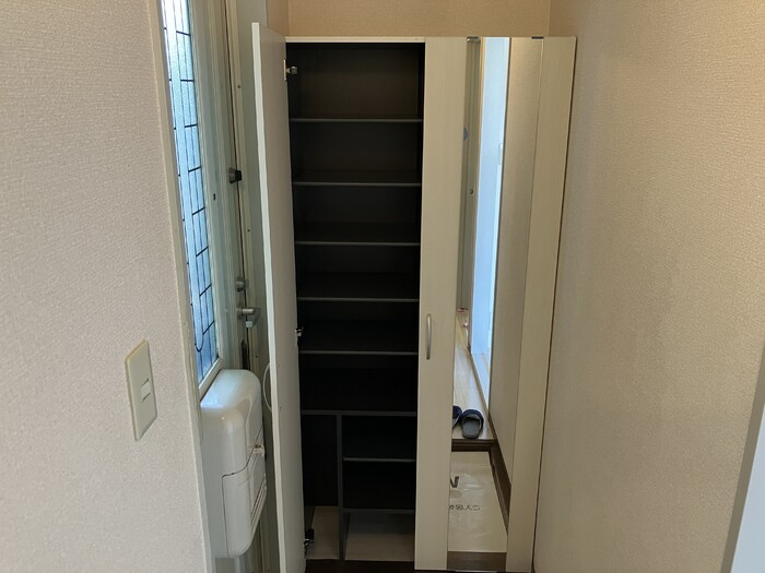 熊本市南区平成１丁目のアパートの玄関