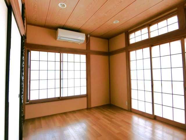 紅葉ヶ丘I邸戸建の洋室