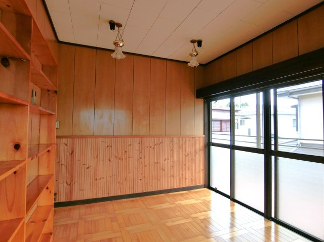 紅葉ヶ丘I邸戸建の洋室