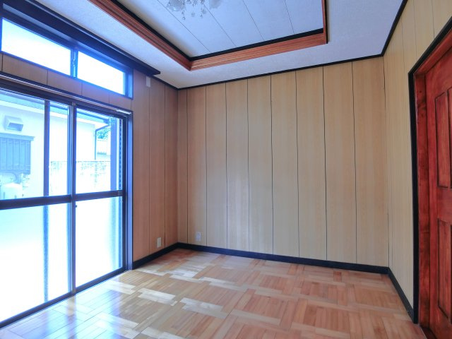 紅葉ヶ丘I邸戸建の洋室