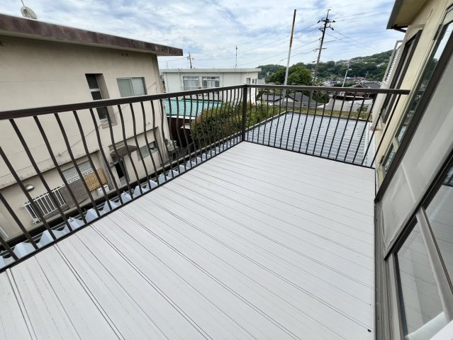 【バルコニー】