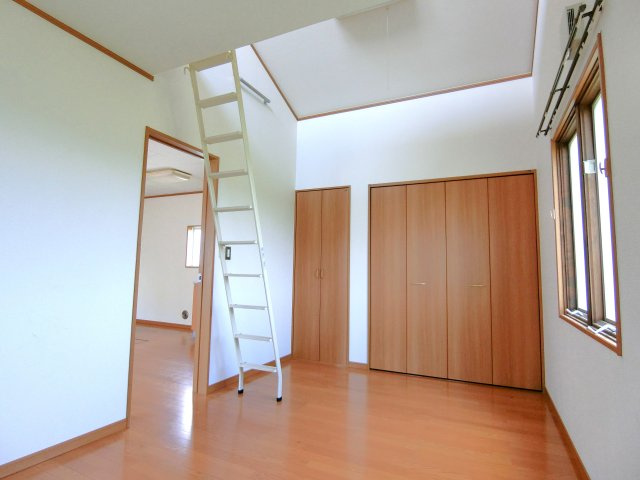 フレンドリーKAMEDAの洋室