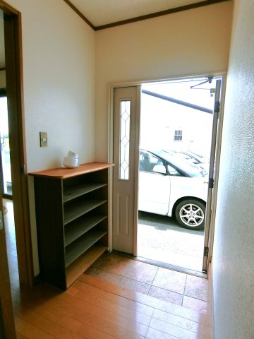 フレンドリーKAMEDAの玄関