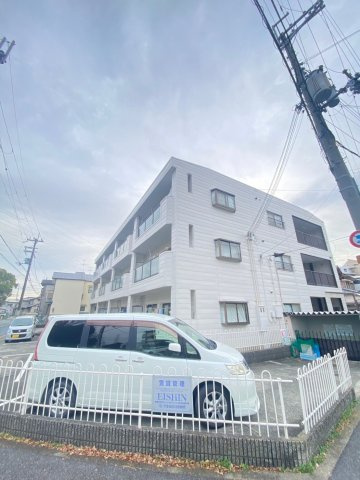 サークハイツの外観