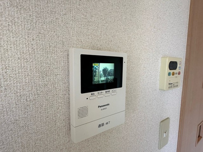 【セキュリティ】 | コンフォールⅠ | 防犯対策に有効なカメラ付きインターホン！録画機能が付いているので留守中の訪問者まで確認できます♪