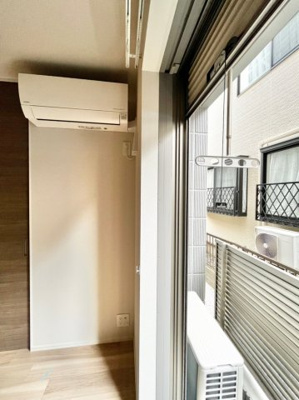 【その他】 | サンヒルズ | 寝室にも防犯シャッター付き