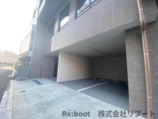  ラ・メール　ＩＮＡＧＥの駐車場