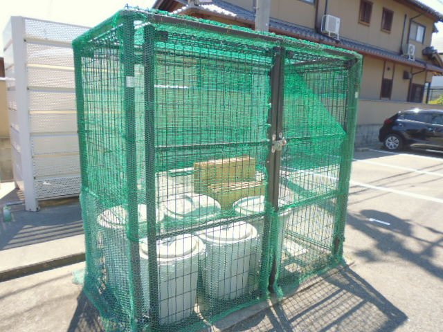 ＮＥＯクラレッドシティＢのその他共用部分|敷地内専用ゴミステーション