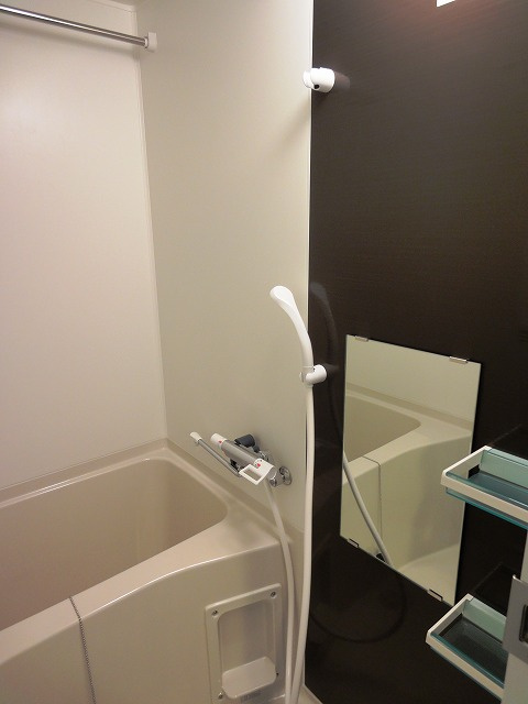 クレドール西陣の浴室