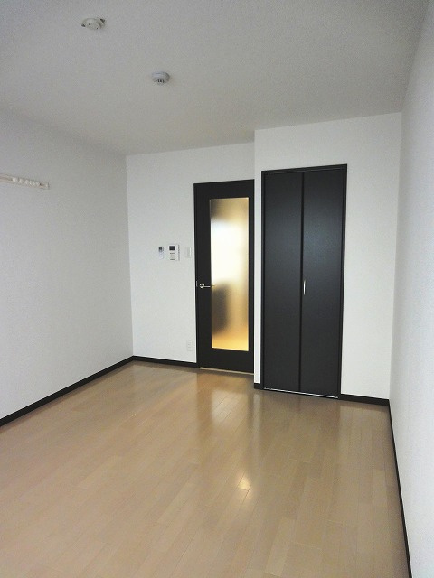 クレドール西陣の居間・リビング