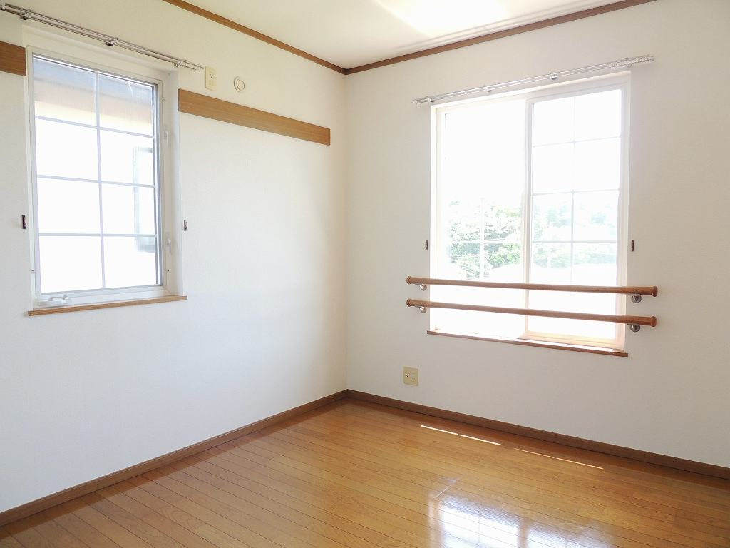 コリーヌメゾンの洋室|その他