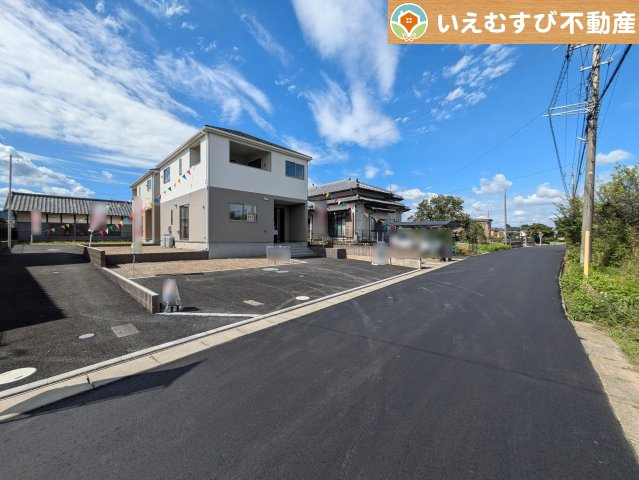 Cradle garden　本庄市児玉町塩谷第1の前面道路含む現地写真|充分な広さの前面道路
間口が広くお車の出し入れも問題なく行えるスペースが確保されています♪