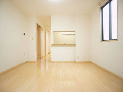 【居間・リビング】 | ヴィヴァーチェB | 会話をしながらお料理できる対面キッチンです♪