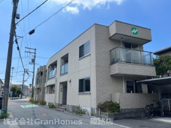 インタービレッジ青山一番館の外観