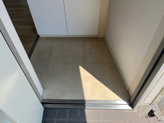 インタービレッジ青山一番館の玄関