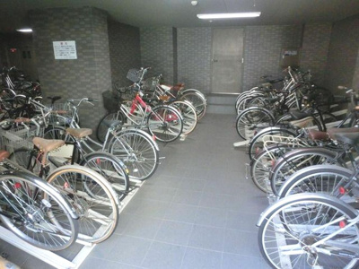 【駐車場】 | ルーブル早稲田弐番館　※7/31退去 | 雨の日も安心な屋根付き駐輪場☆