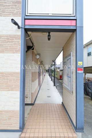 レオパレスプラシード竹丘のエントランス