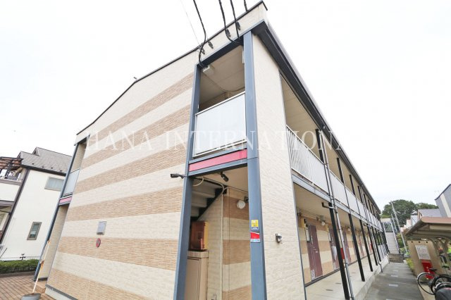 レオパレスプラシード竹丘の外観