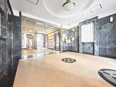 【エントランス】 | クラウンハイム本町EAST