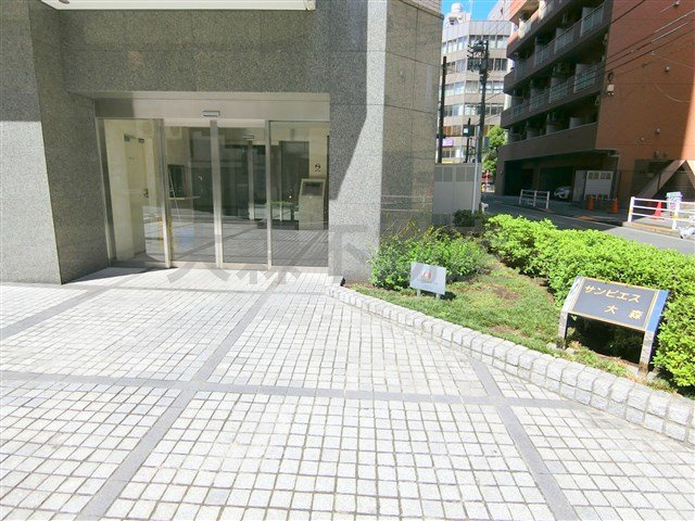 サンピエス大森のエントランス
