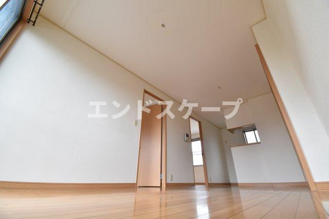 レトアハイムの居間・リビング|高崎、前橋、伊勢崎エリアのお部屋探しはエンドスケープまで！お客様の理想お聞かせ下さい♪