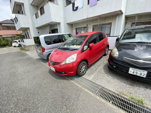 武蔵野レジデンスの駐車場