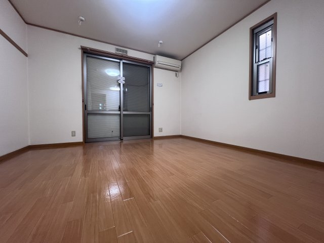 コンフォート小山Ｃの居間・リビング