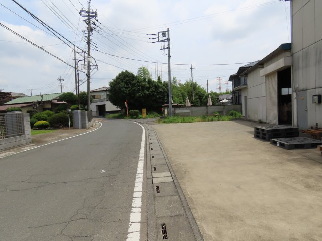 坂戸市戸宮売地の前面道路含む現地写真