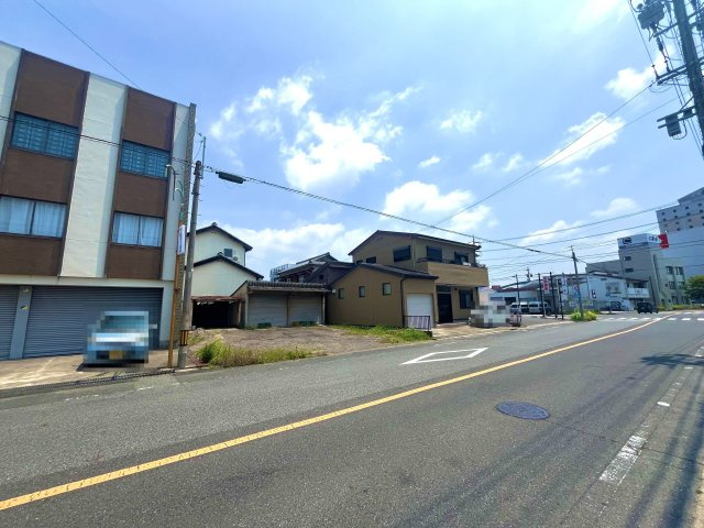 常滑市鯉江本町5丁目の前面道路含む現地写真